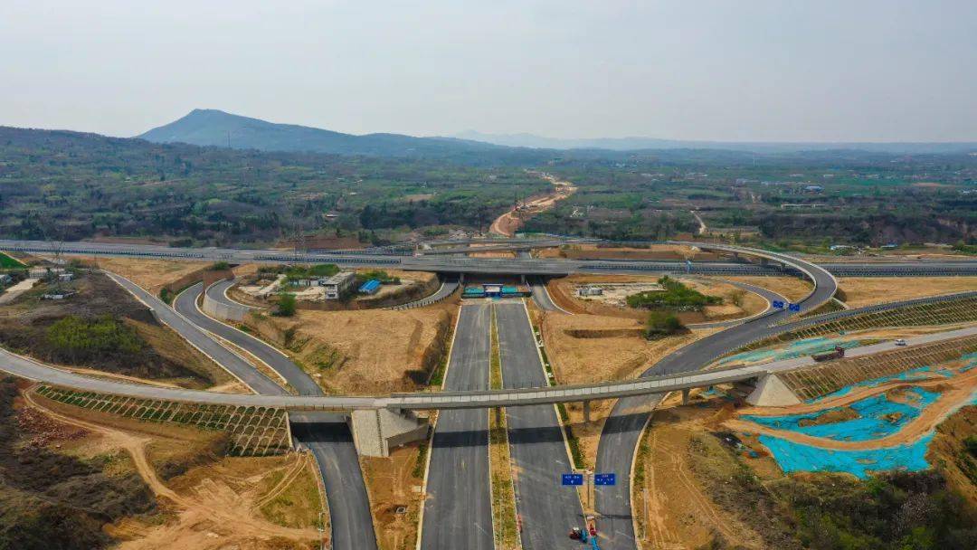 国道g234与陇海西路立交方向标识