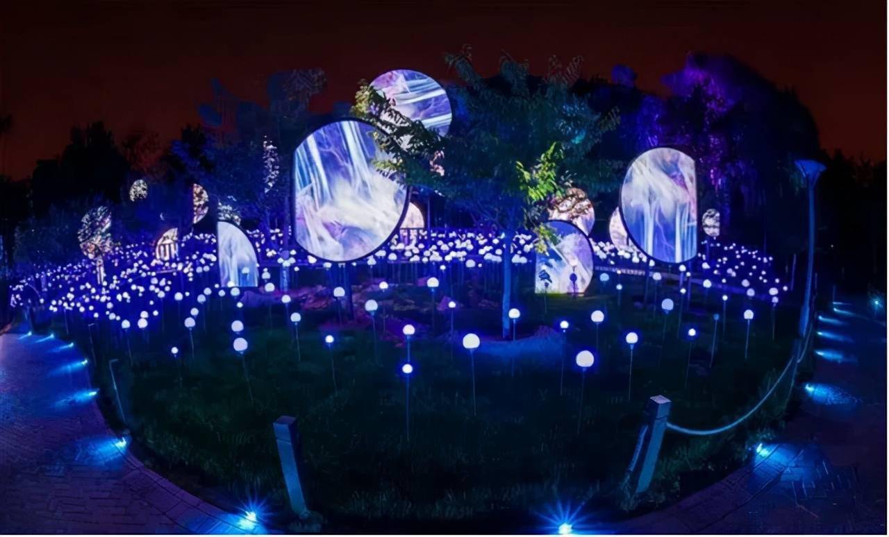 松下工程投影机户外亮化案例万物共生