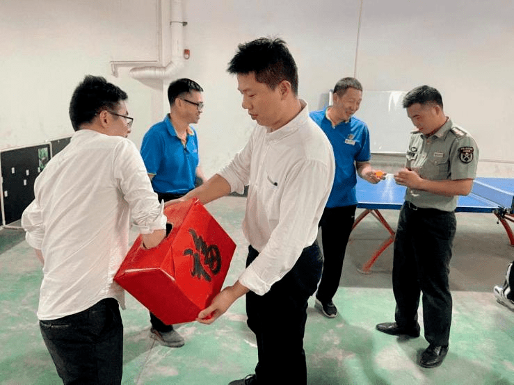 怎么当职业学校的老师 a59000c9623b46748ff5ad87aba7930a.png