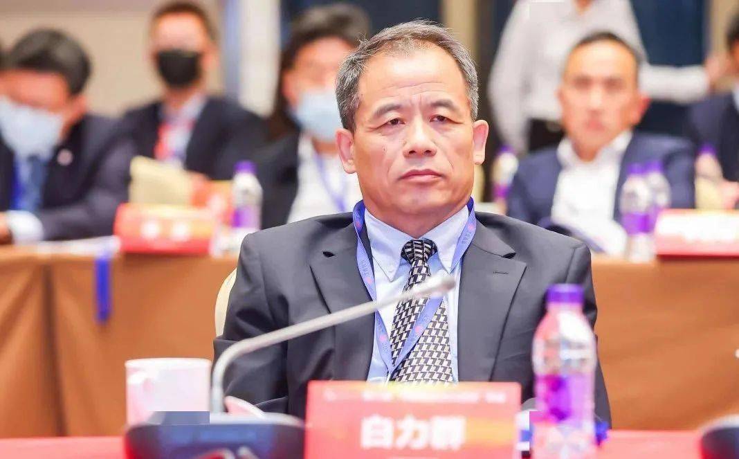 第八届中国航运50人论坛年会在天津举行