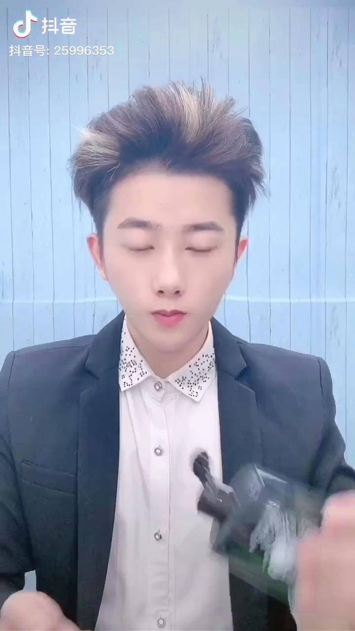 张晋张晋张晋男神同款油头造型