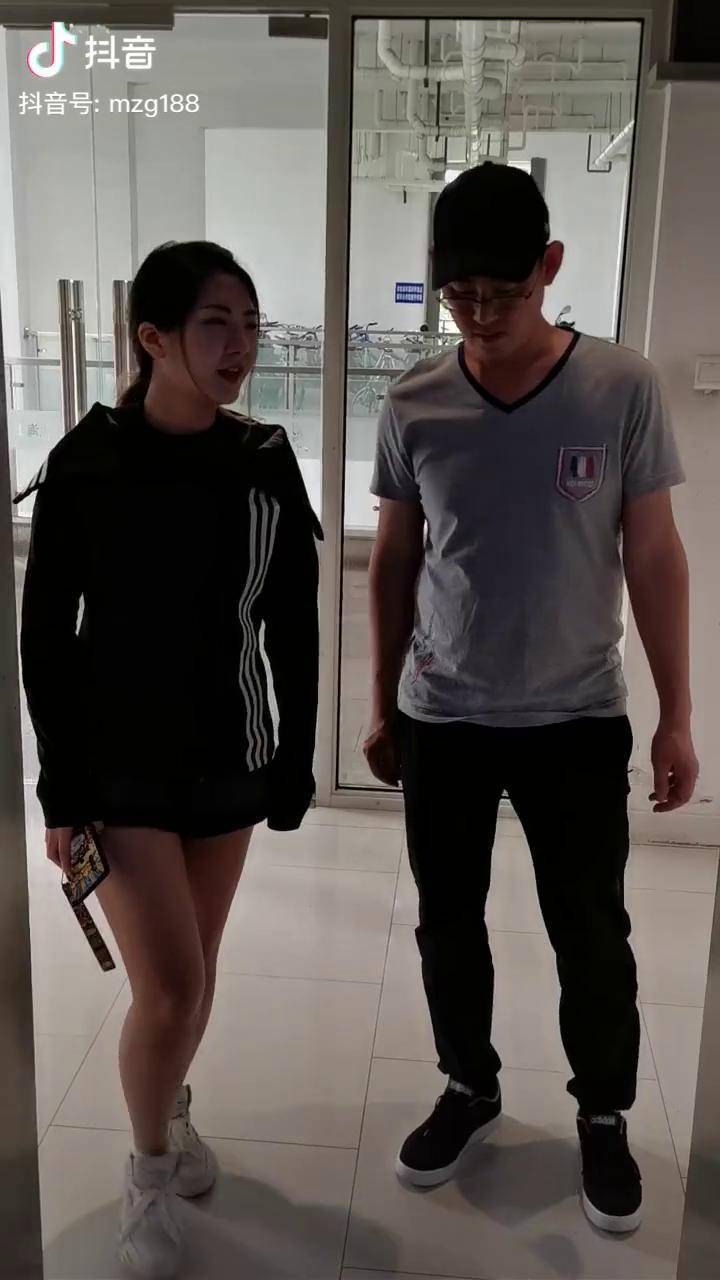 如果被老婆看到这个视频会是什么后果搞笑帽子哥工作室帽子哥古装剧场