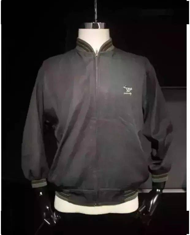 男装品牌七匹狼大溃败：市值蒸发200亿 关店2000家(图1)