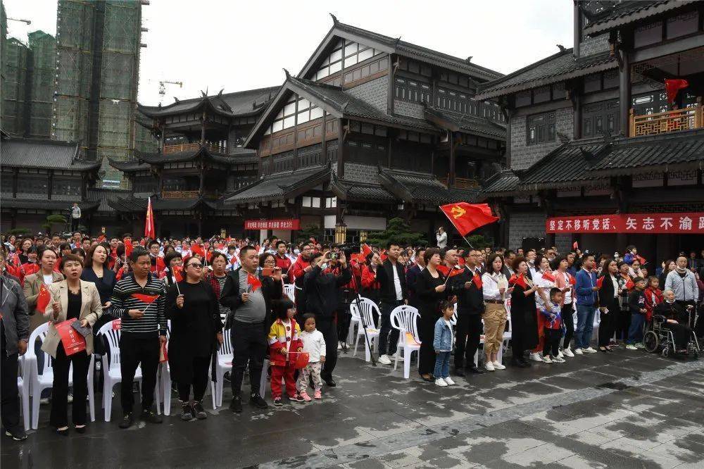 陈芳 陈忠勇 肖玉旭总监制:刘 琴监制:熊 江编审:陈 翎编辑:任鑫林