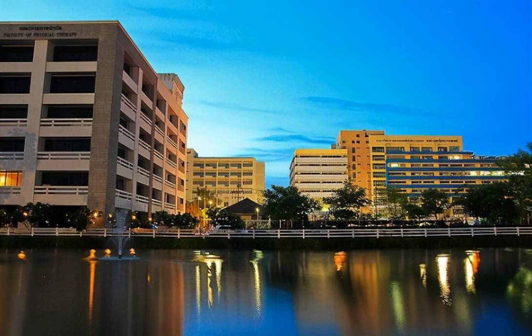 泰国留学看看最古老的高等院校玛希隆大学