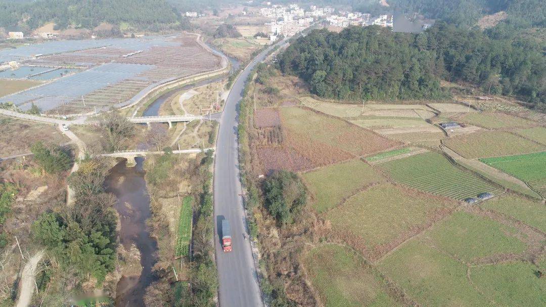 瑞金市建好四好農村路托起鄉村振興