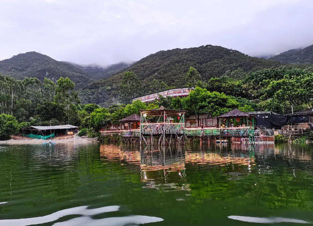 饶平| 潮汕销魂美食薄壳宴,绝杀你的味蕾,就在饶平这家农庄里_山水
