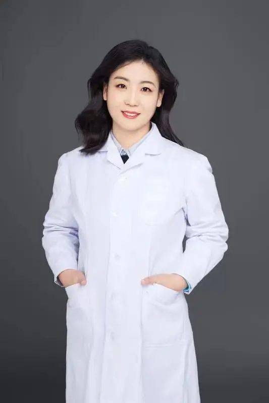 单敏敏,主治医师,博士研究生,毕业于北京中医药大学.