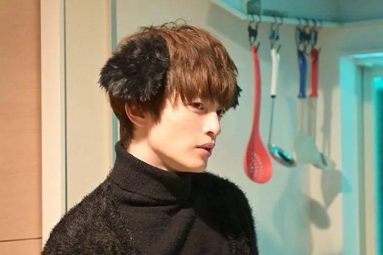 谁不会为这水灵灵的眼睛心动 日本砂糖系帅哥top10 男子