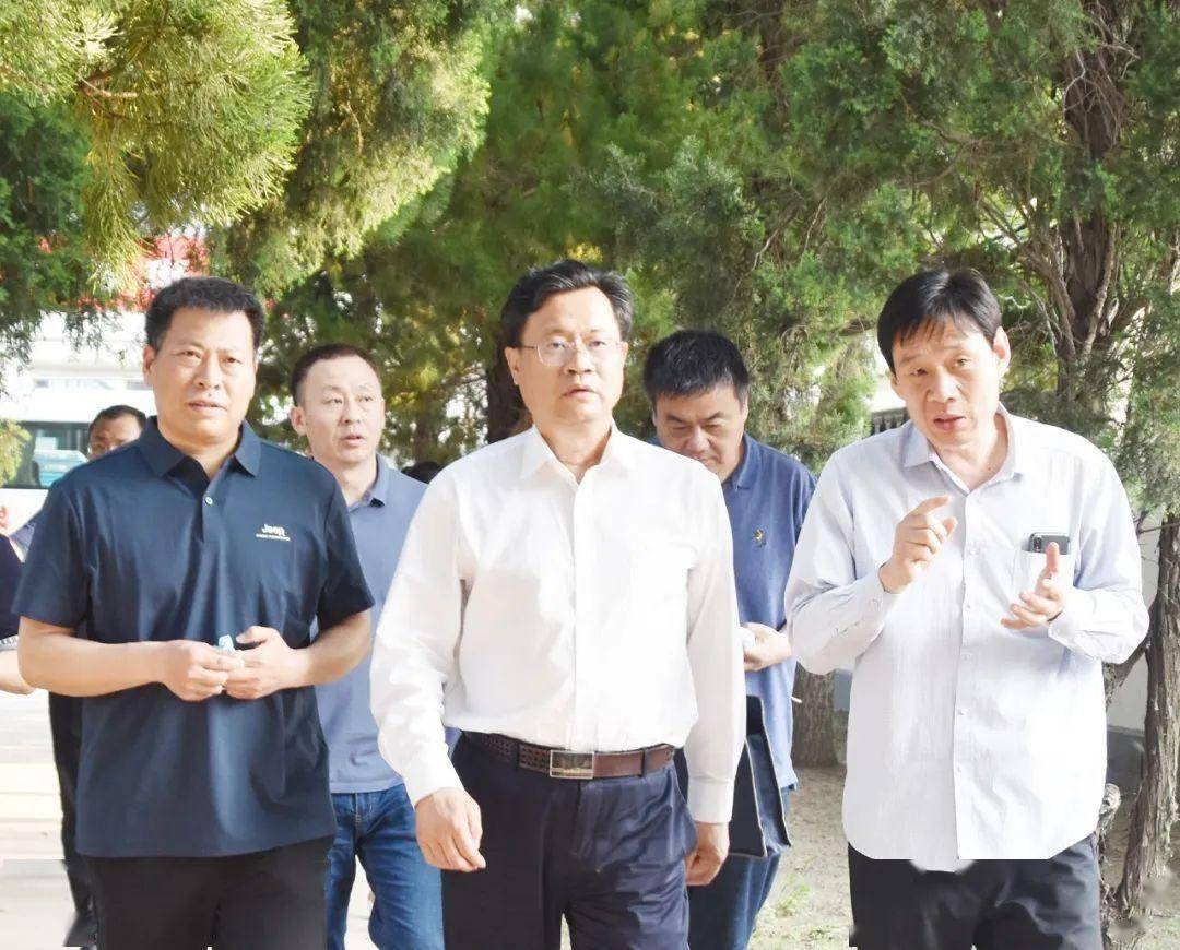 市委副书记,市长李玉祥,市政府副市长郇金刚陪同调研.