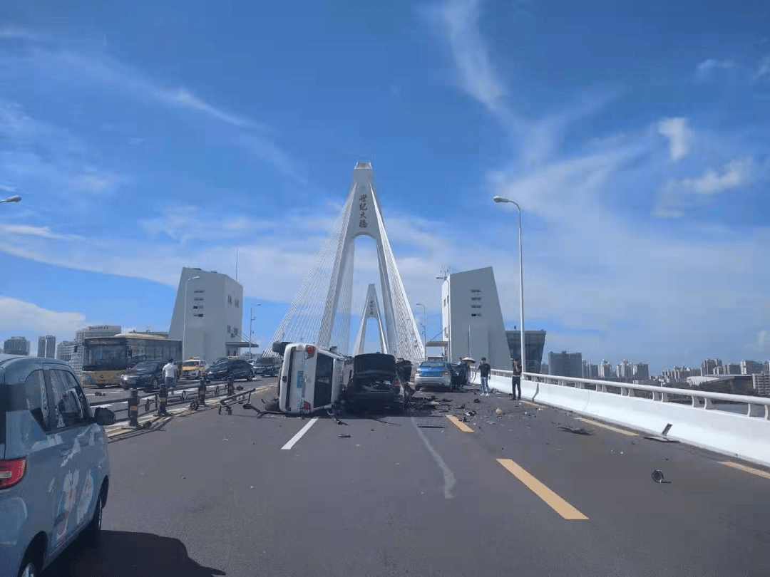 新闻后续丨56125海口世纪大桥交通事故肇事司机系醉酒驾驶