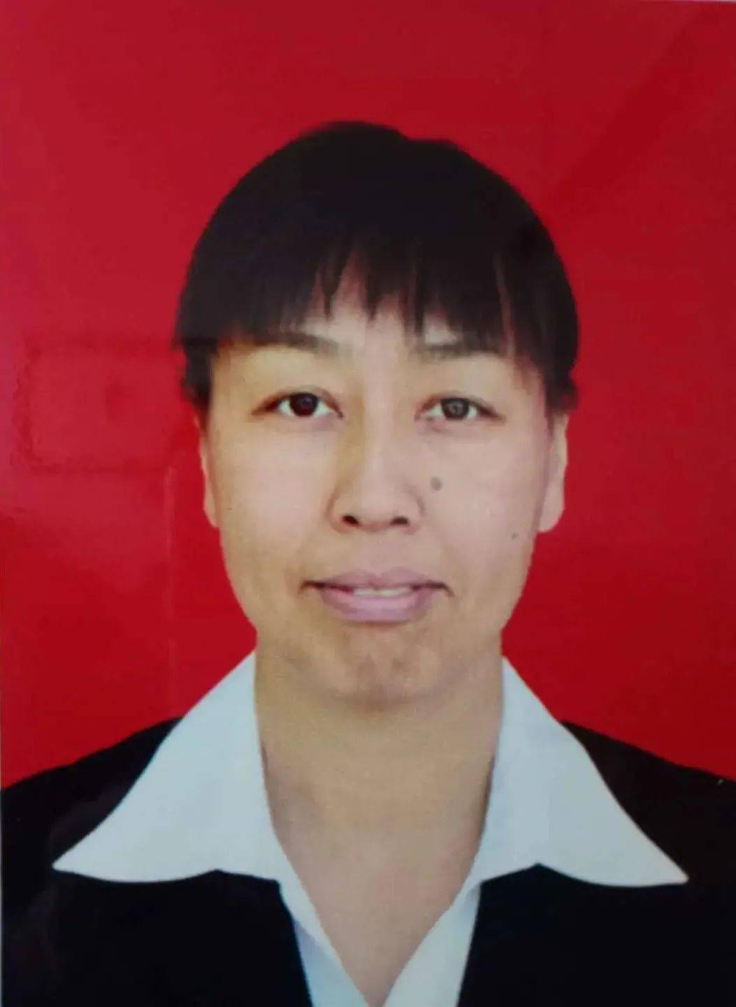 启航名师生物高级教师李小芳代表教育部基教司赴深圳临洮做公开示范课