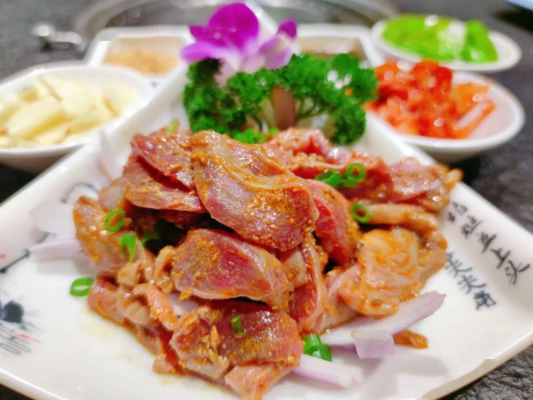 109元享门市价338元的烤肉套餐!秘制牛小排 黑椒牛肉 蜜汁叉烧肉.