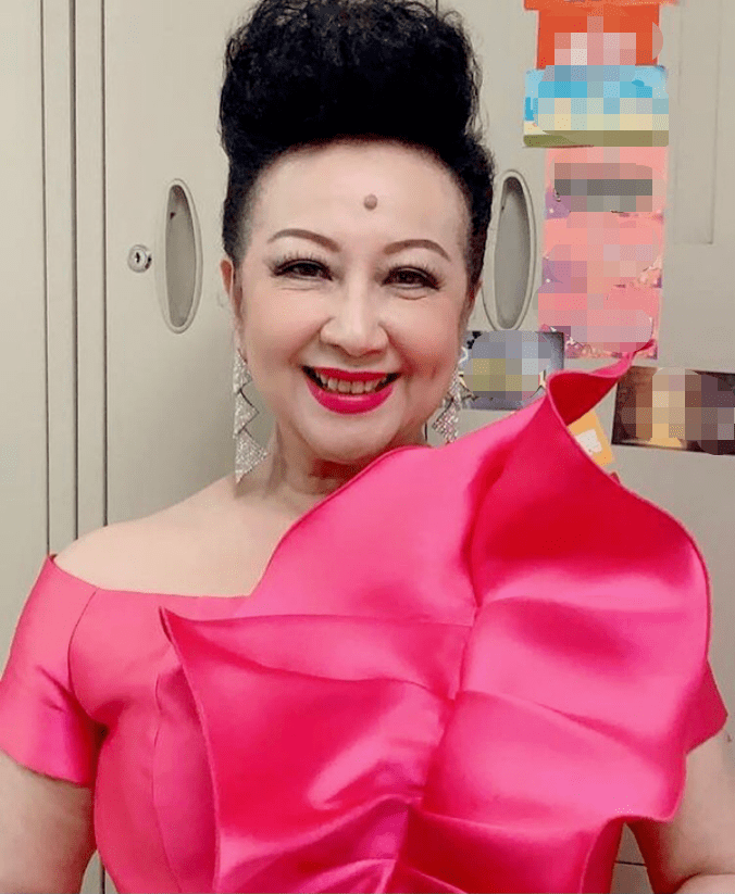 71岁香港资深女艺人月底荣升奶奶感情上甜蜜幸福