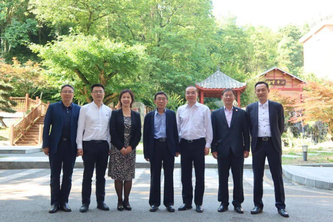 学术高中研讨会在贵阳一中举行