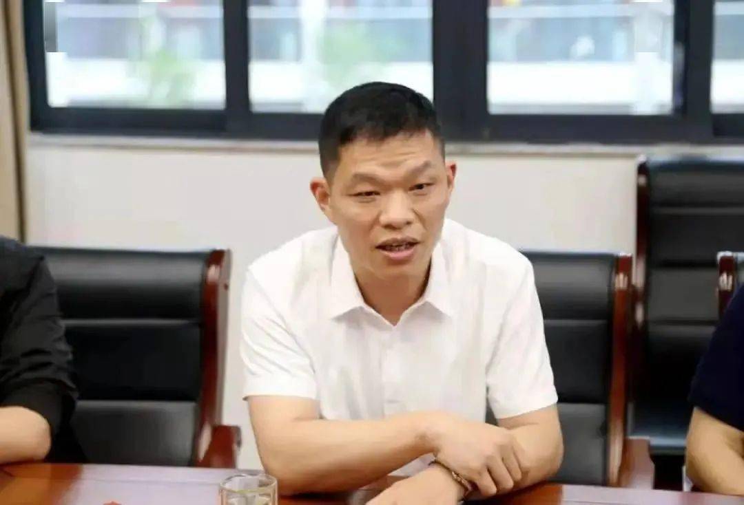 章荣玉环双语学校董事长 张海斌(原永嘉中学校长)东瓯中学校长 周丐亮