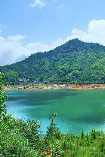 嘿我是元江很高兴在这里遇见你