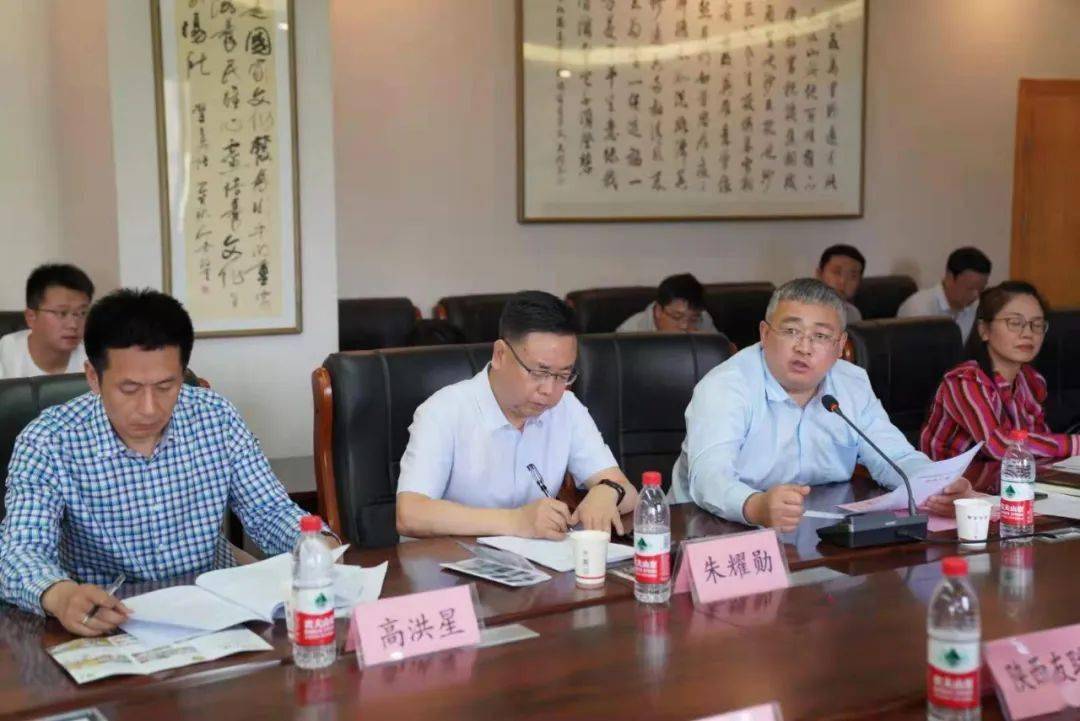 省市领导提出了宝贵的指导意见,王宇鹏县长结合景区汇报深入分析我县