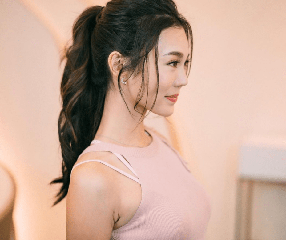 没想到,在娱乐圈默默无闻的港姐陈雅思,和她们