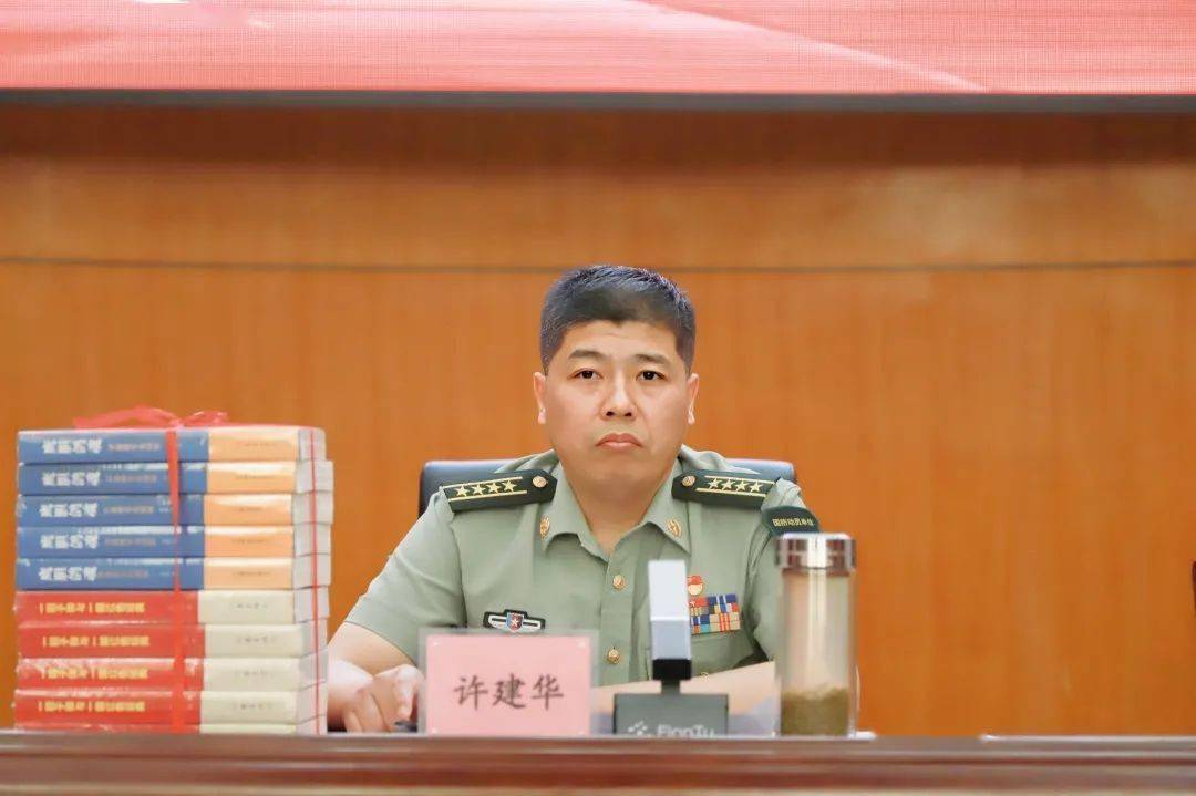 "国防教育暨征兵宣传进校园活动"启动仪式,郑州警备区副司令员许建华