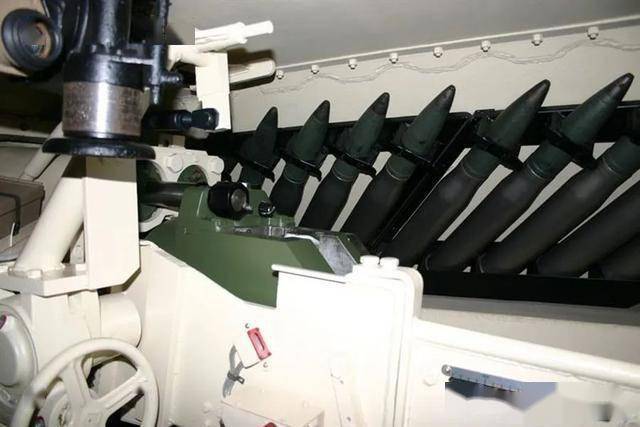 75毫米pak 39型反坦克炮仅装备于短身管型iv号坦克歼击车和"追猎者"