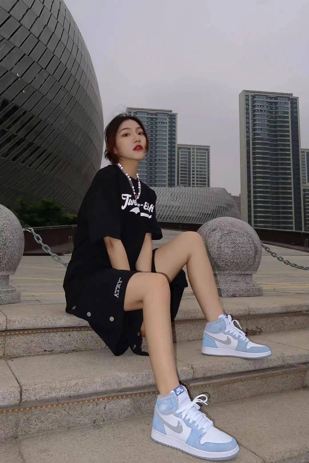 snkrgirls送鞋丨漫画身材纯欲颜值这期球鞋女生怎么如此完美524530