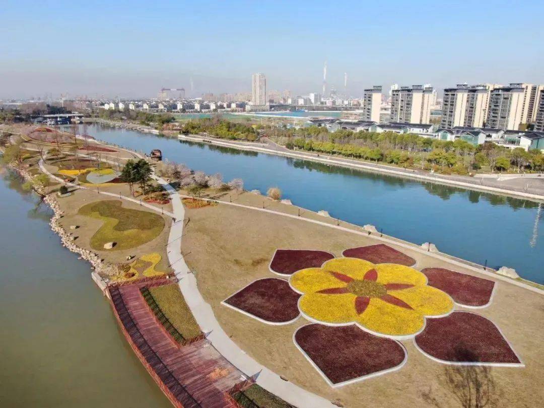 排队看南通五龙汇板块实力红盘人气炸裂引数千人围观