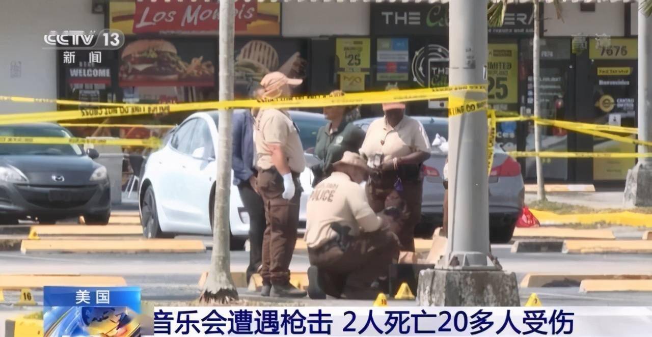 蹦迪时厕所跟人做运动经历 穿着旗袍方便c