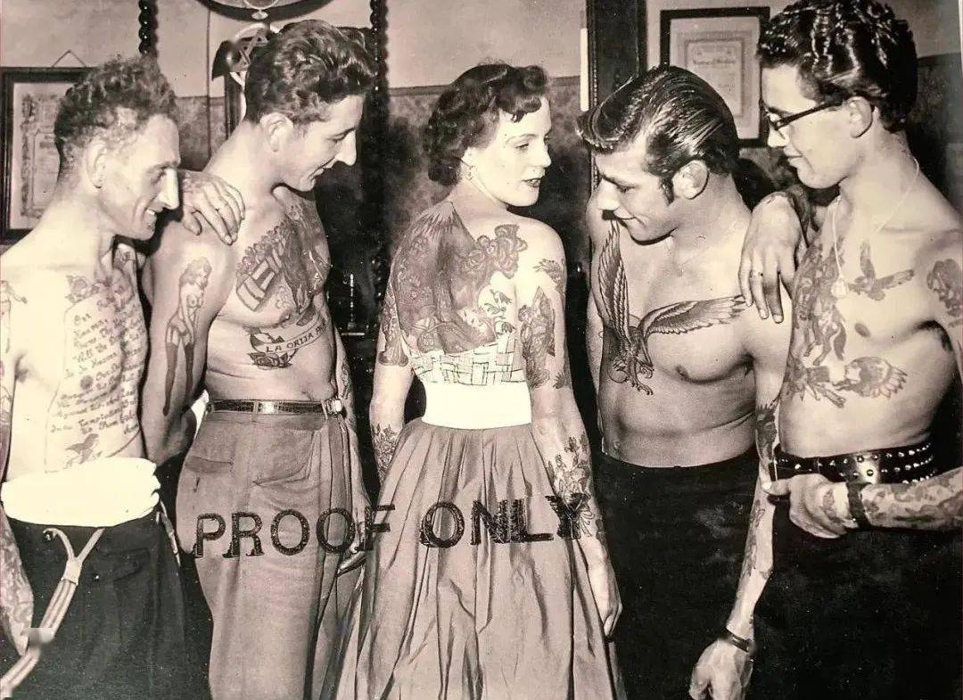 纹身爱好者直呼过瘾，荷兰艺术家的私藏图册！_搜狐网, image size:1080x785