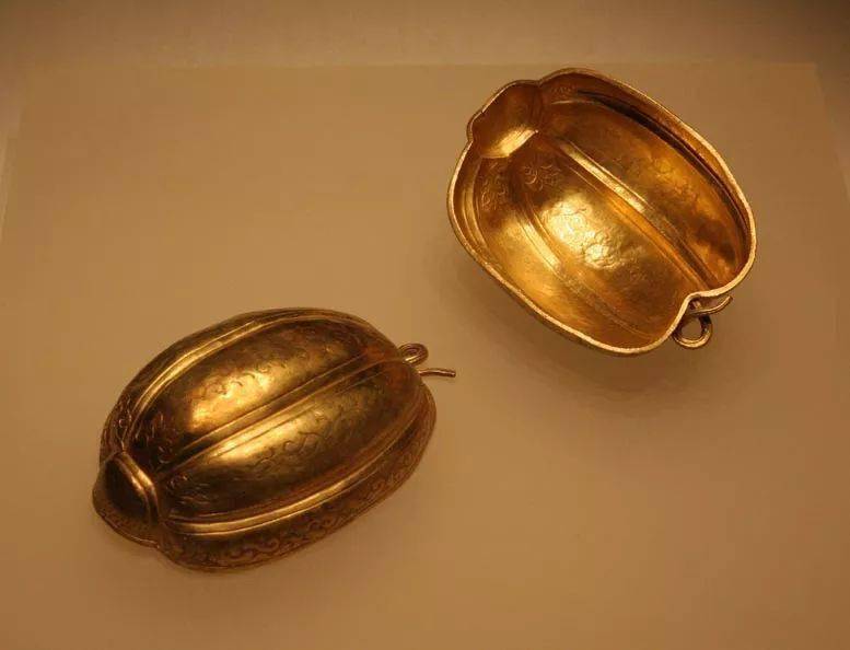 宋代金银器窖藏(350件)_张宗宪