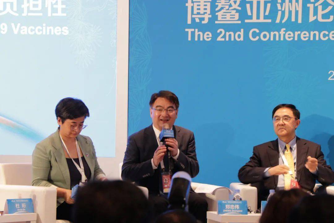 国务院联防联控机制疫苗研发工作组组长郑忠伟中国新冠疫苗的不良反应