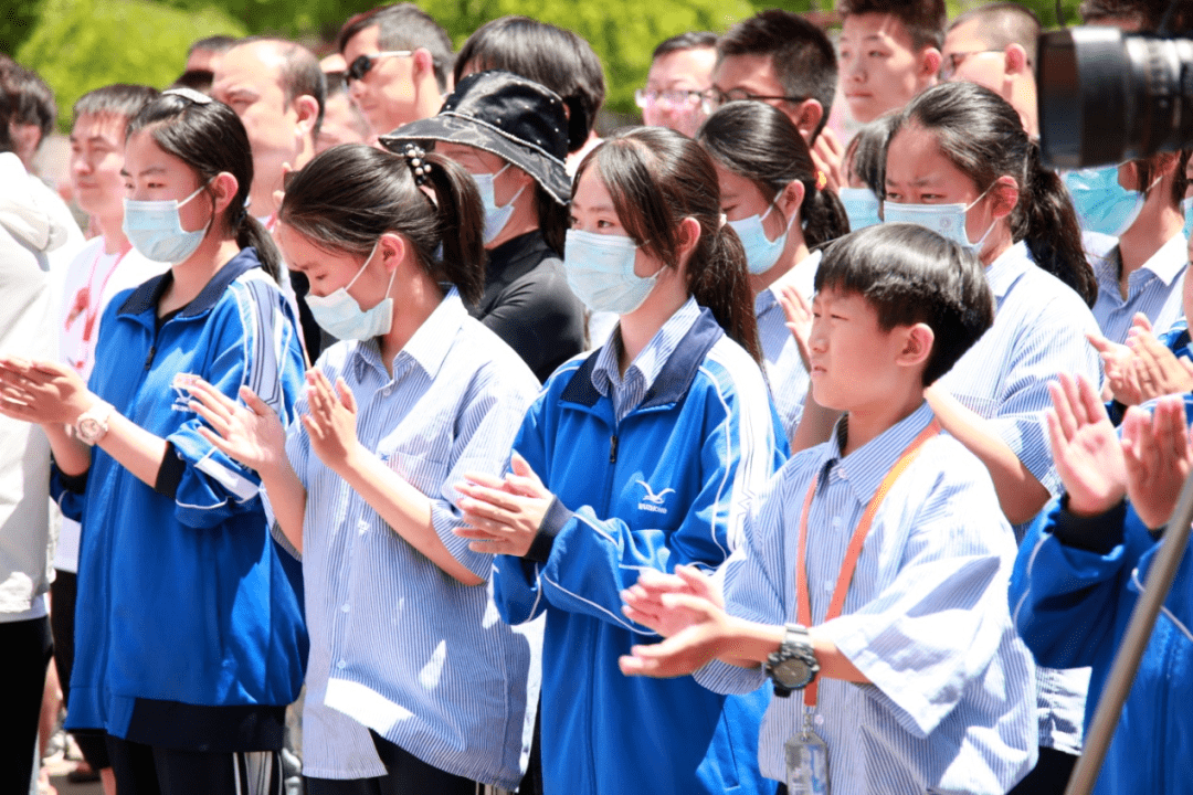 太原五中夏季校服图片