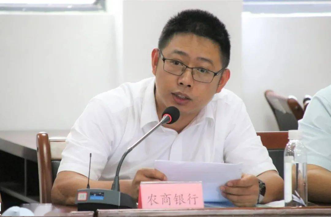 签订"全民反诈"承诺书工作要求镇党委副书记郑云武就如何做好防范打击