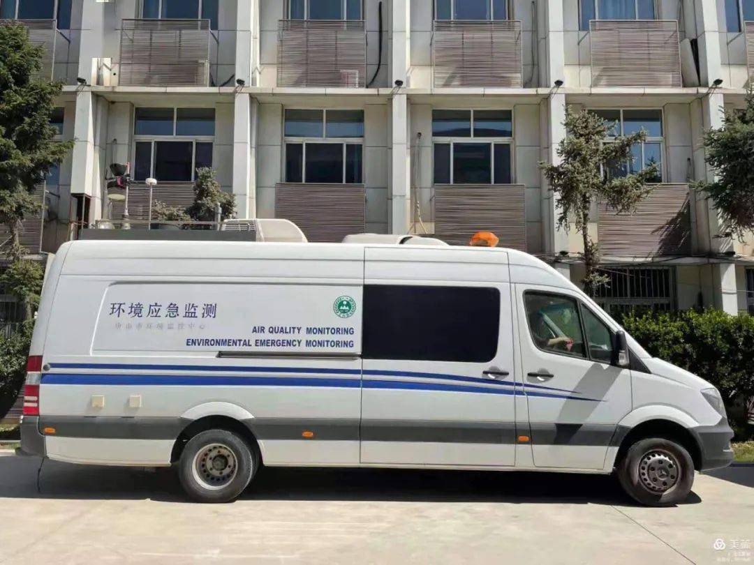 中心向公众开放活动记燕赵都市报小记者六五环境日生态环境监测探索之