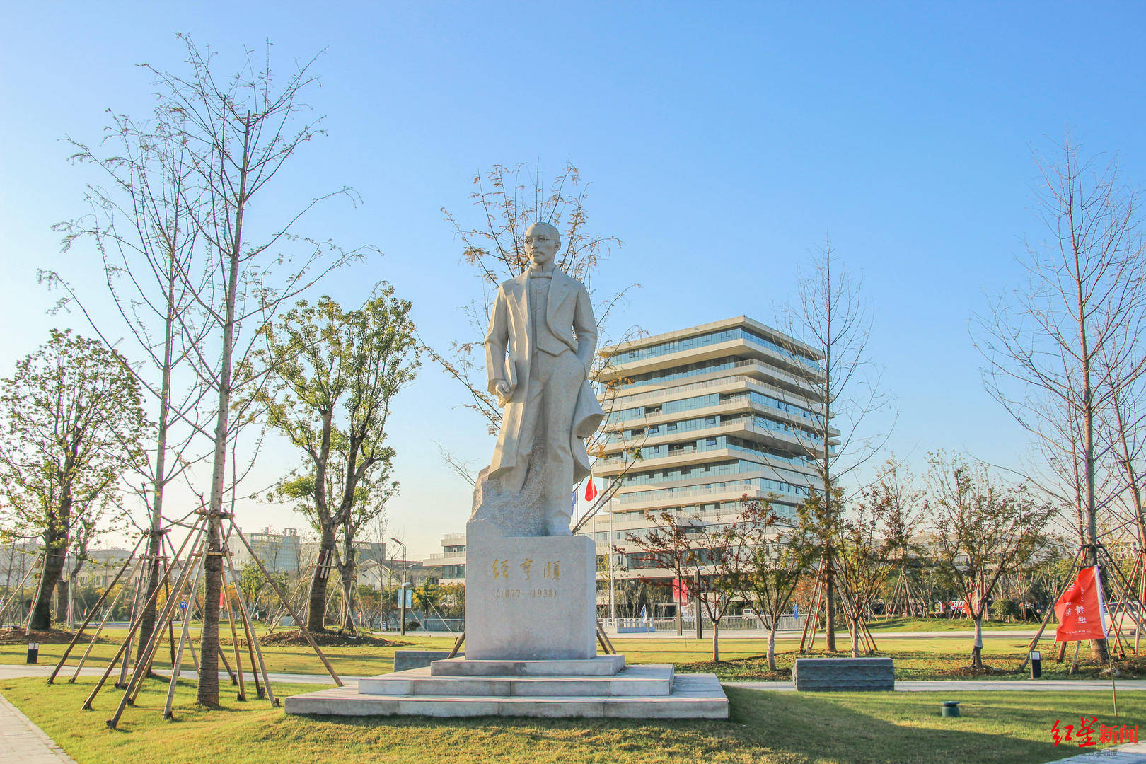 医学院学生投书欲弃医从文,杭师大人文学院院长:感慨良久