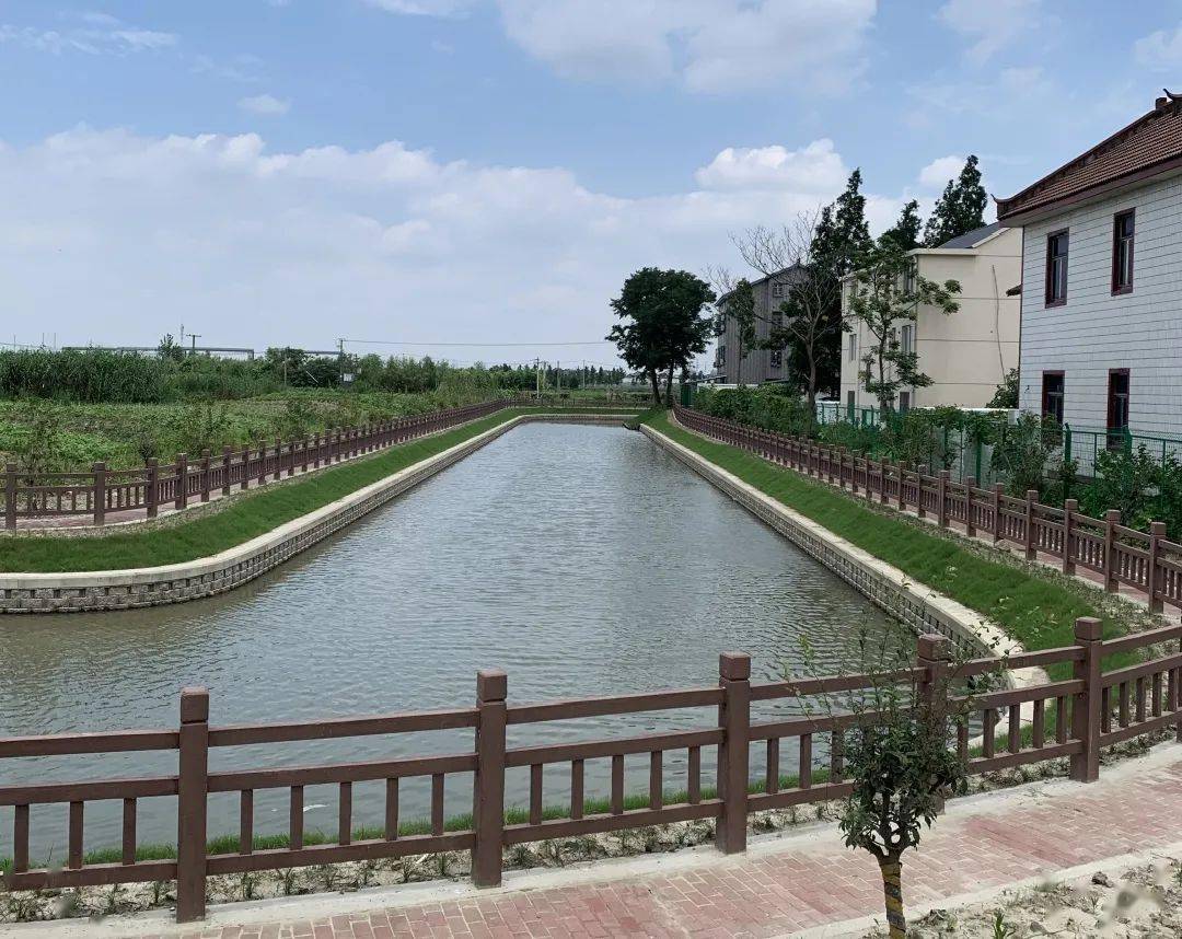 与韩家巷江,天字圩江等河道列入华新镇2018年中小河道综合整治工程中