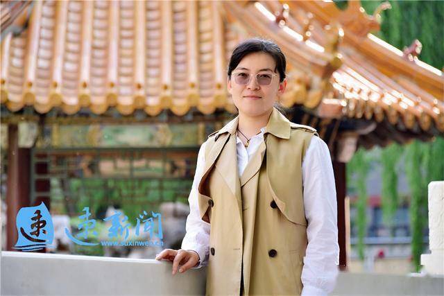 名师名片宋月,硕士研究生,中学一级教师,市钟吾初中历史备课组长.