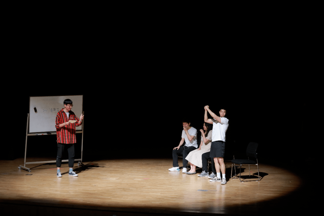 心理长剧《边缘救赎之超越焦虑》成功上演!