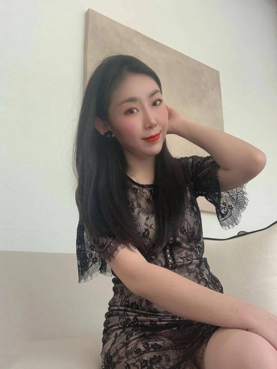 微相亲32岁高校硕士女教师身高163月薪1万有车房真诚寻觅有眼缘相处