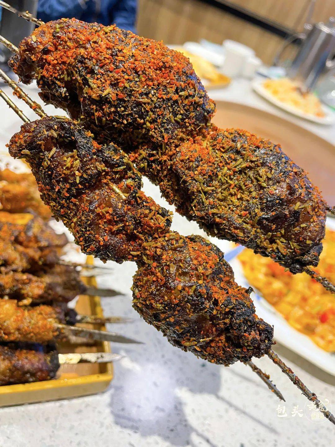 楼兰秘烤新疆烤肉王者馕坑架子肉还有撸到爽的肉串每一口都是大块肉