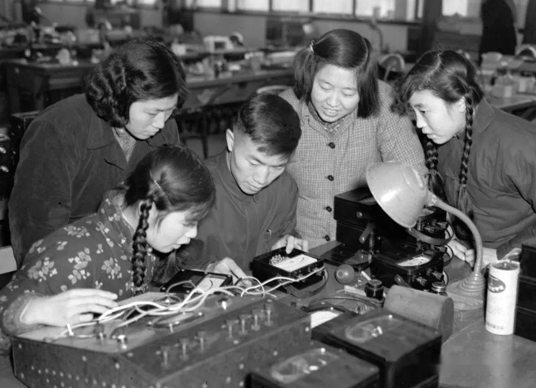 先睹为快 | "百年·百姓——中国百姓生活影像大展(1921-2021)"亮相