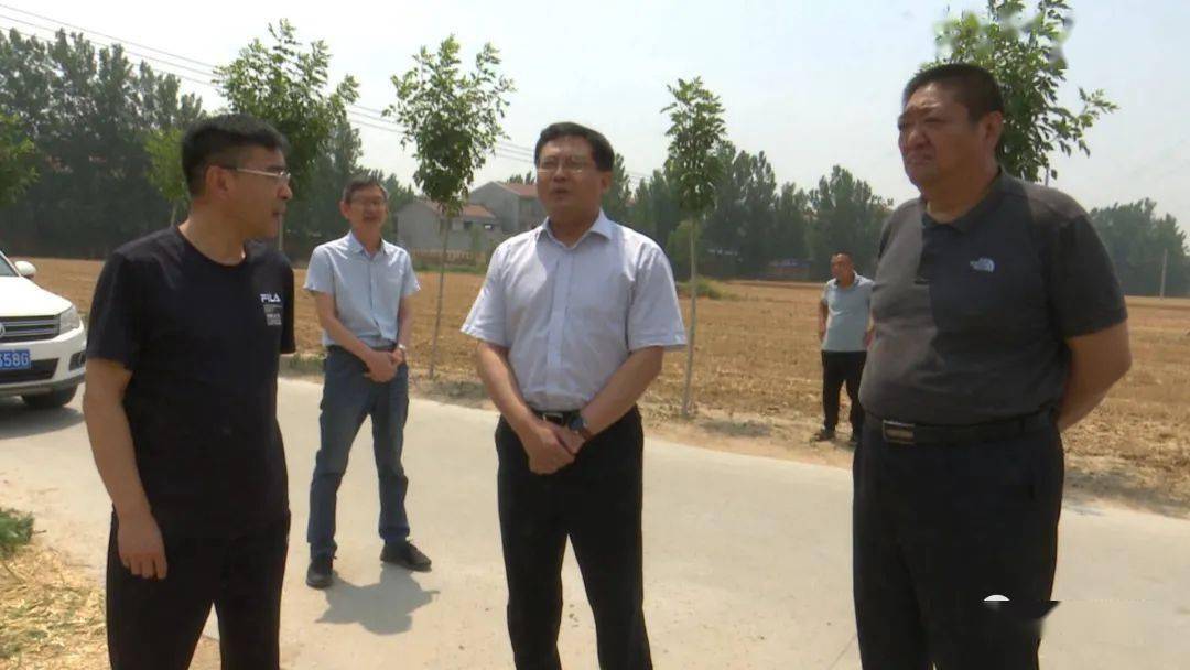 孙迁国现场调度夏季麦收工作