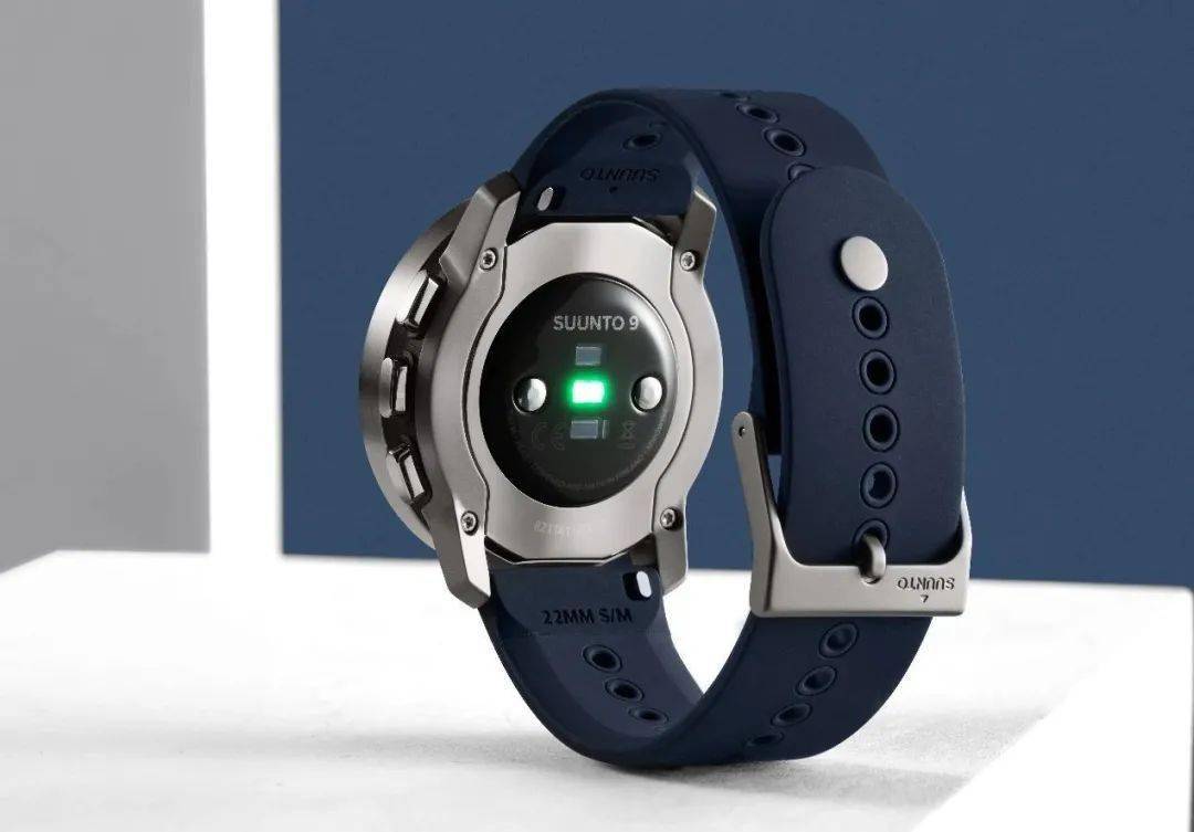 高颜值,硬核魂的专业户外运动管家:suunto 9 peak开箱体验