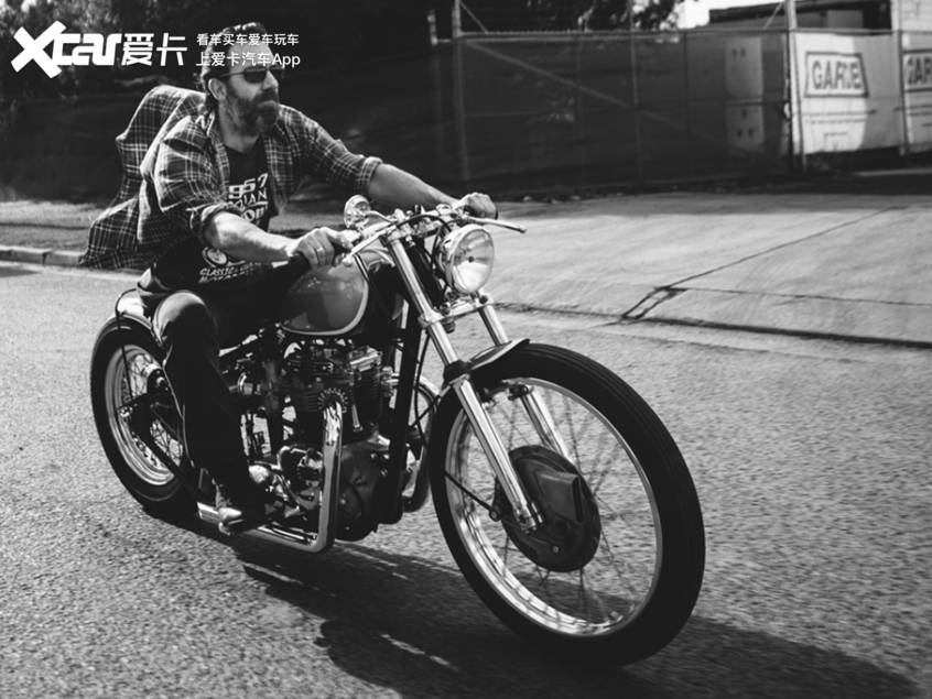在上世纪50年代,英国摩托车行业迅速崛起,以vincent,ariel,triumph