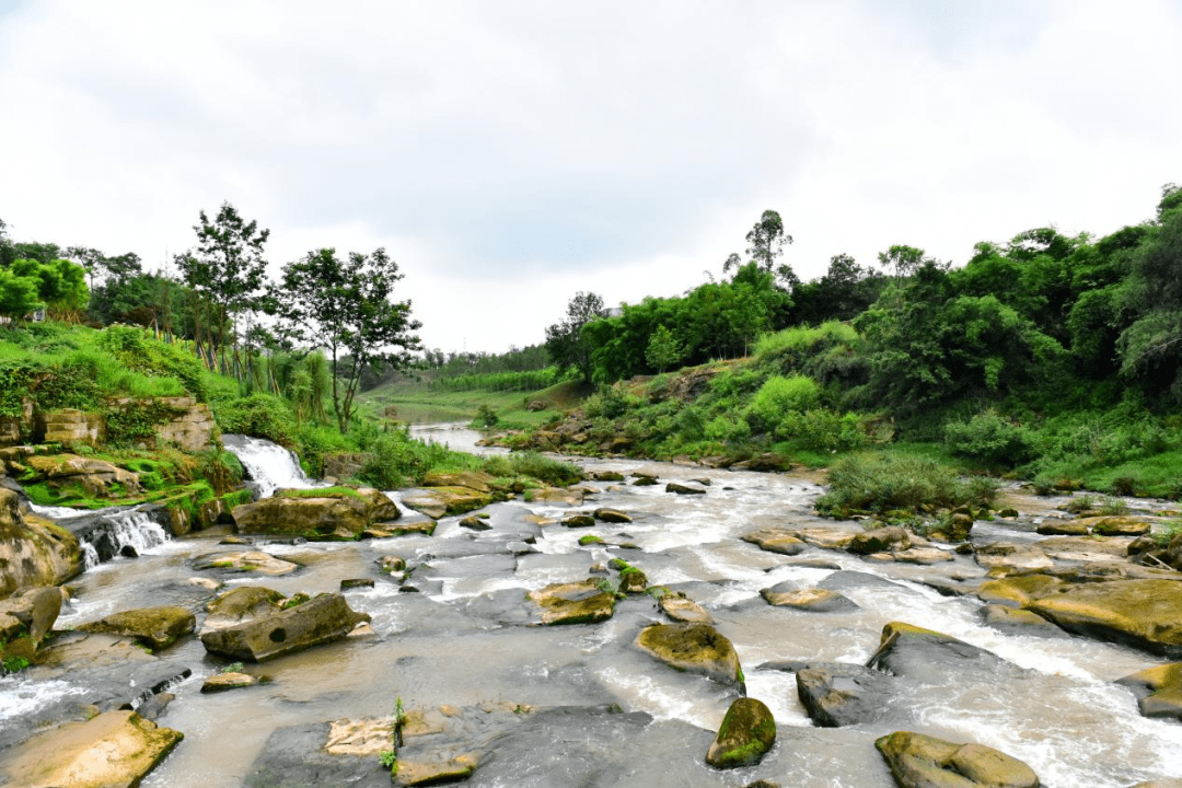 走进两江竹溪智谷!