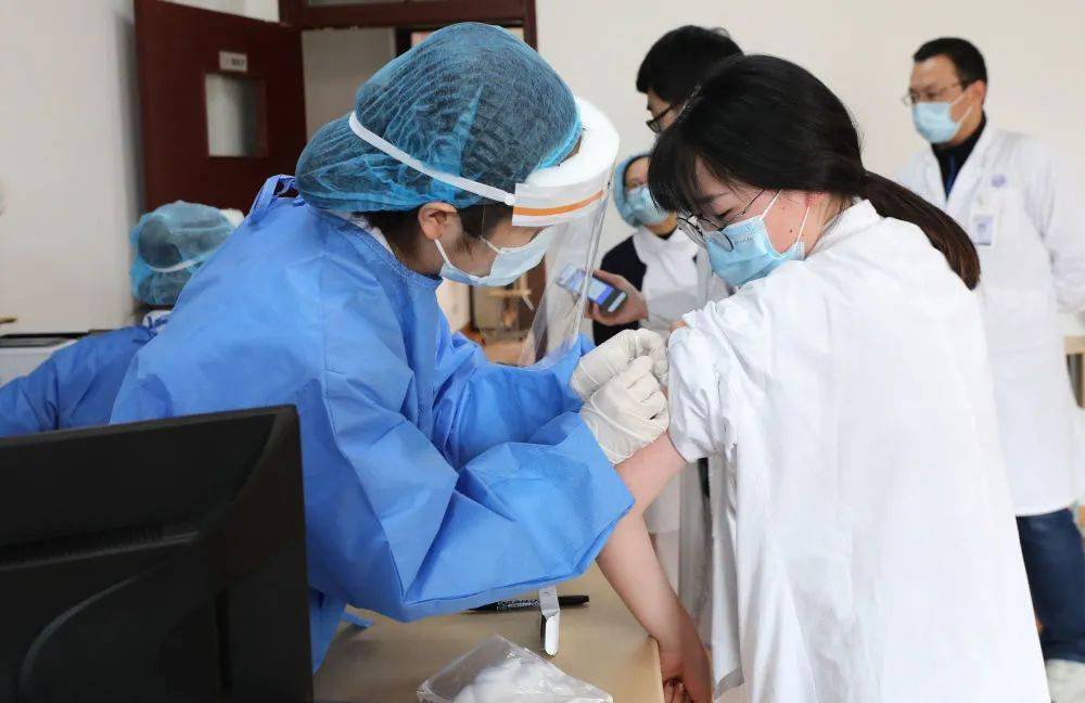 上海新冠疫苗接种突破3000万剂次 其中有你的身影吗