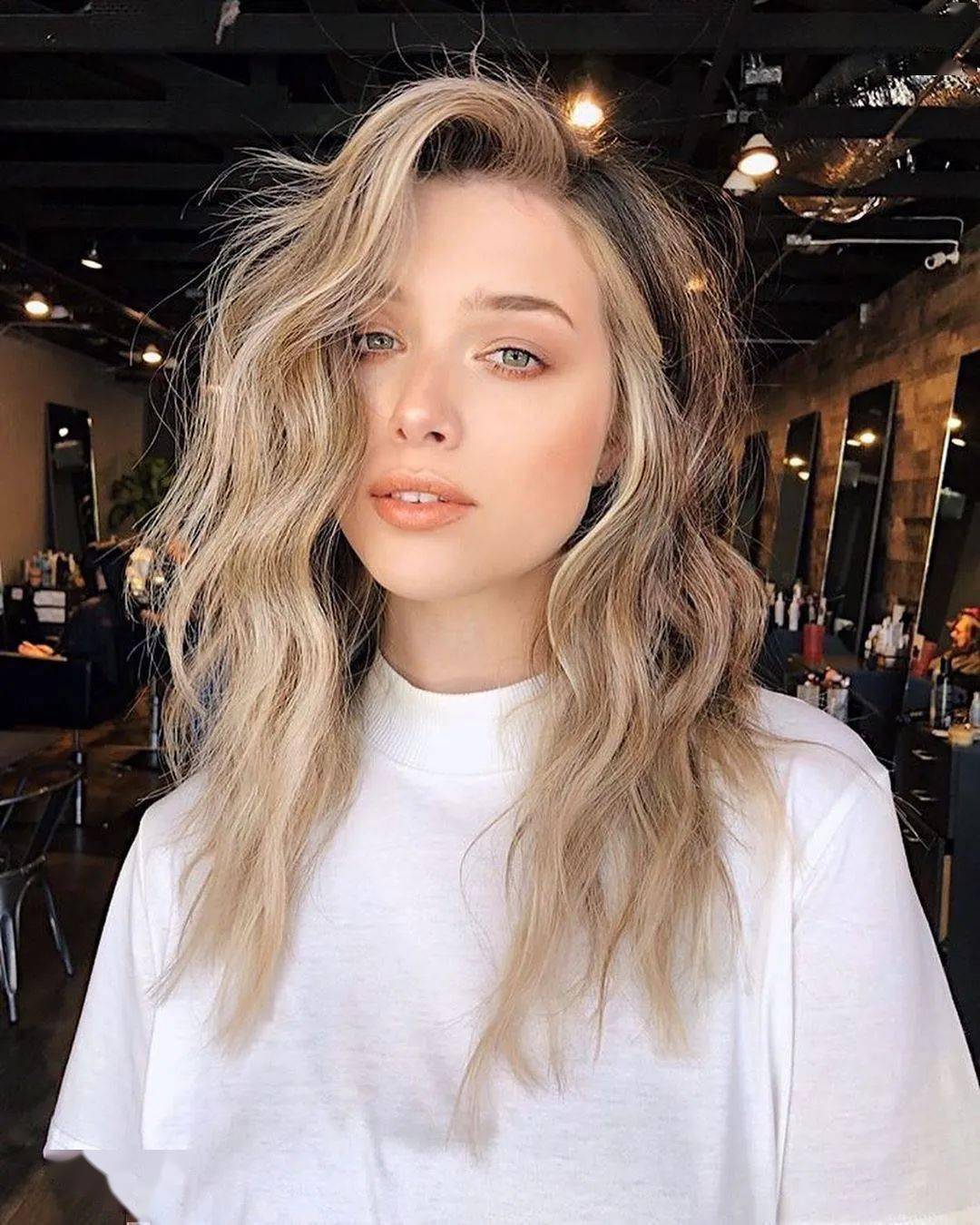 拥有爱尔兰血统的94年性感女模,女神该有的身材她都有!_lauren