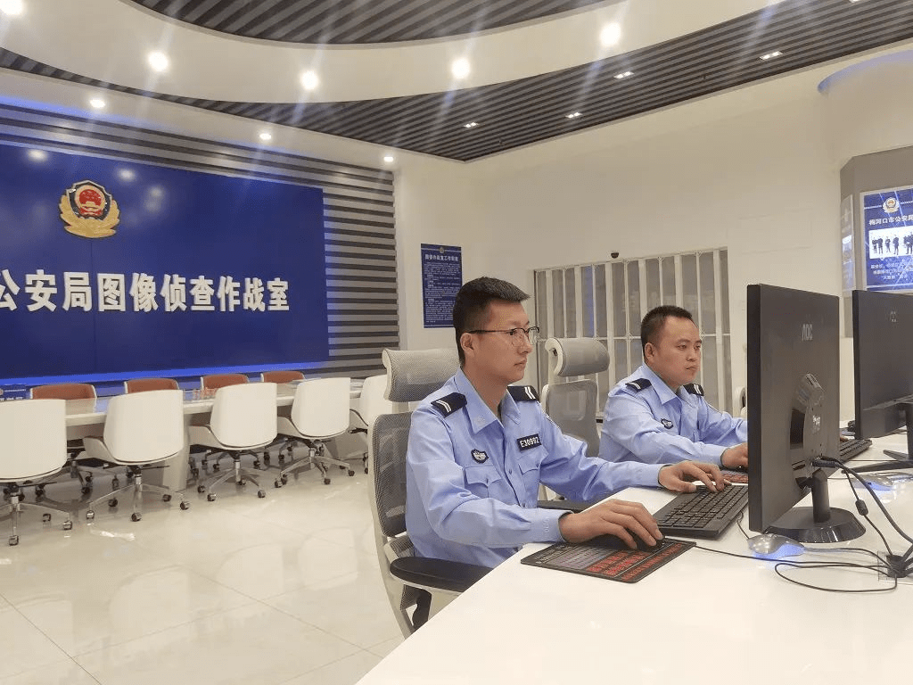 节日我在岗与粽不同这就是警察蜀黍的端午