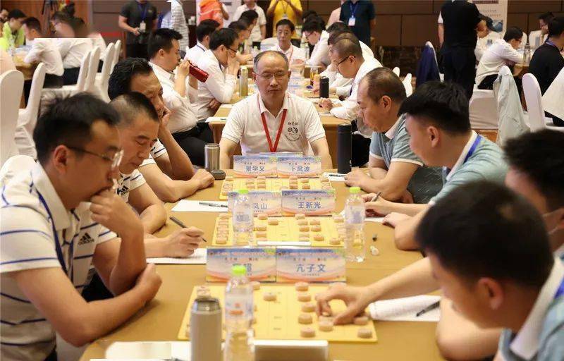 河南象棋传佳音团体战绩创最佳大师队伍添新人