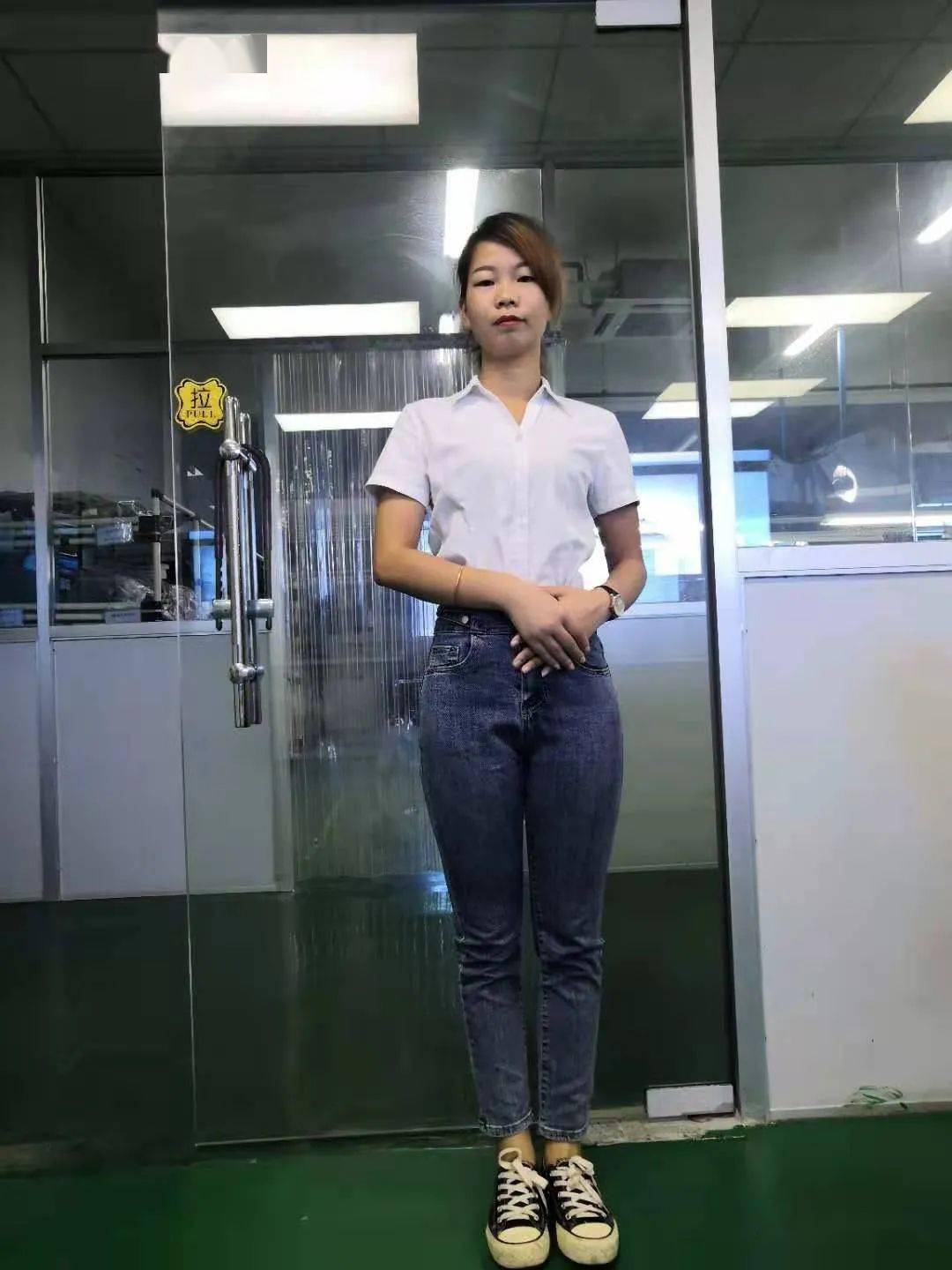 邵阳90后美女一出生被遗弃,现急寻亲生父母